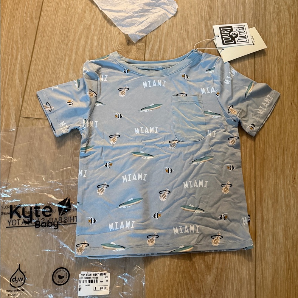 🌴🌊🔥KYTE Baby Miami Heat Collab 5T Toddler Crew Neck Tee